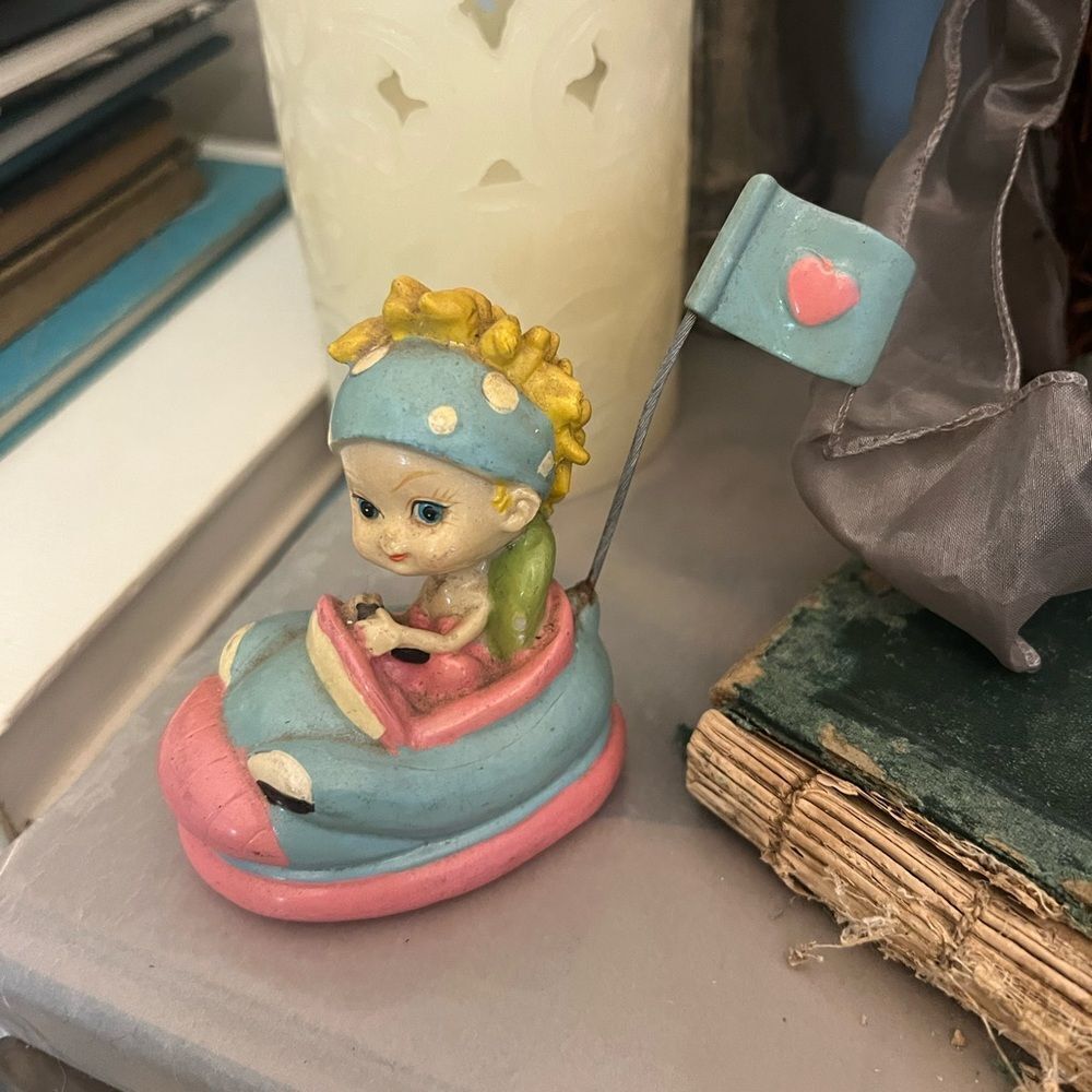 Vintage Charming Pastel polystone bumper car Figurine with Heart Flag. Rare.